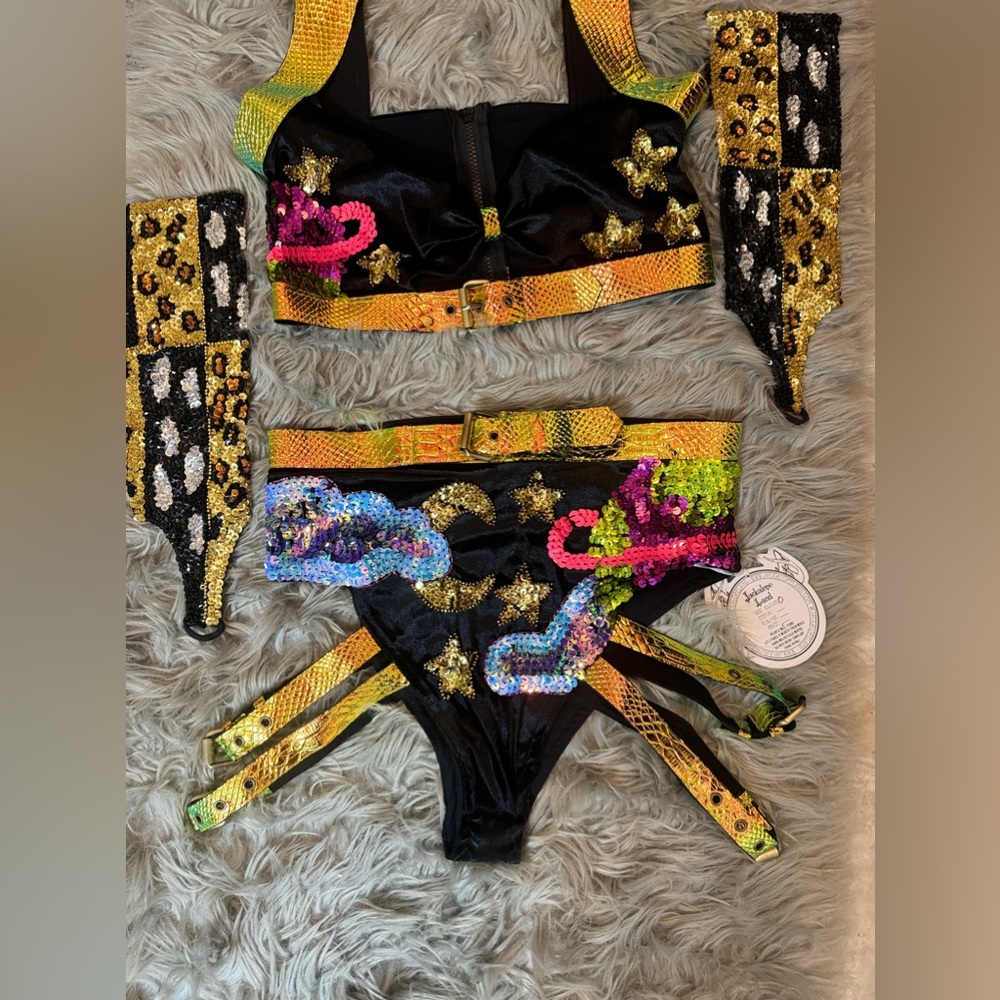 Sequin Embellished Black Bodysuit - Picture 12 of 12